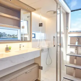 AMAREA - MASTER BATHROOM