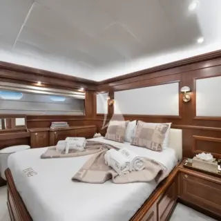 HAG - VIP cabin