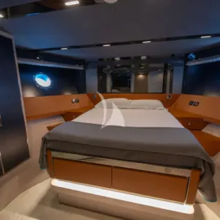 SPACE COWBOY - VIP stateroom (bow)