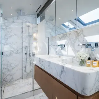 ZATARA II - Primary Stateroom - En Suite Bathroom