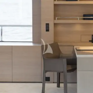 BOLD - Owner's Suite Desk