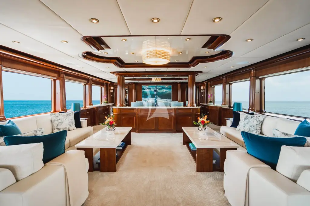 AQUASITION - Main saloon