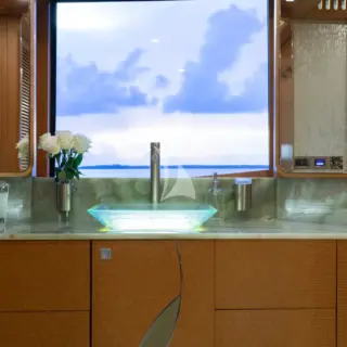 SERENITY - Master Ensuite