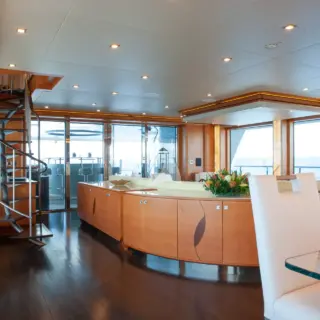 SERENITY - Main Salon