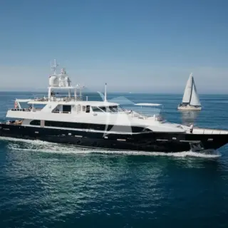 LADY IN BLUE - Image 14