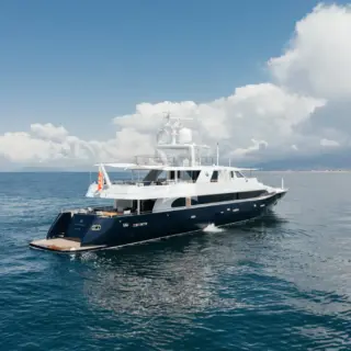 LADY IN BLUE - Image 2