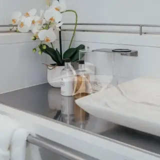 LADY IN BLUE - Image 21