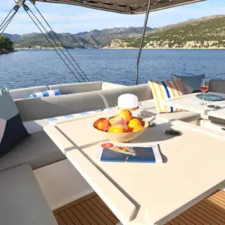 MOSÈ - Flybridge