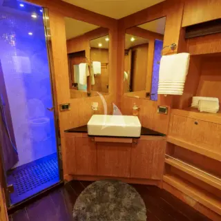 VALHALLA - Master Cabin