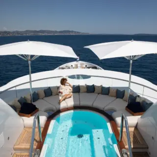 WHEELS - Sun Deck Forward Jacuzzi