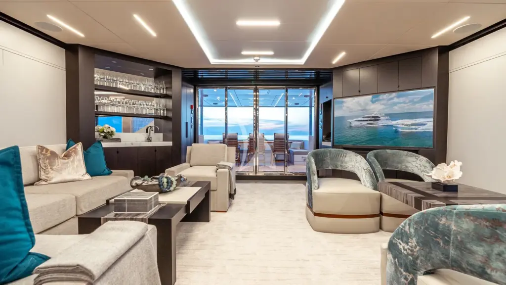 CynderElla - Main salon 