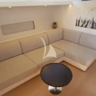 YKNOT NOW - Salon