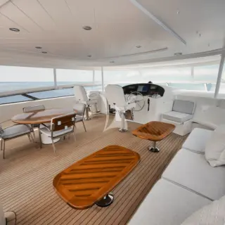 LEGACY - Flybridge helm