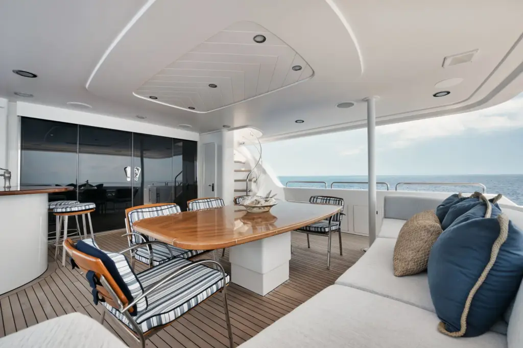 LEGACY - Main Deck Aft - Al Fresco Dining 