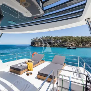 HUMILITAS II - Sundeck Aft Sunlounge Area