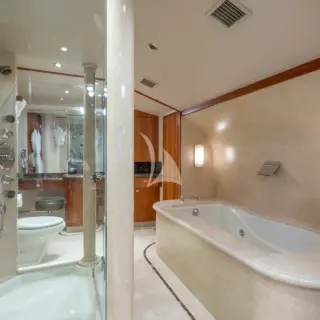 Master His & Hers Ensuite - AVALINA 130' Westport 2003/2023