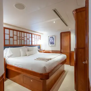 VIP Stateroom #2 - AVALINA 130' Westport 2003/2023
