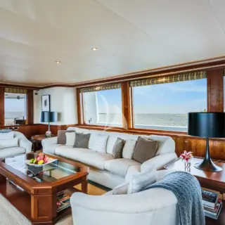 Main Salon - AVALINA 130' Westport 2003/2023