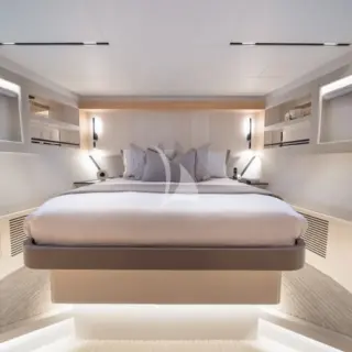BLUESTONE - VIP CABIN