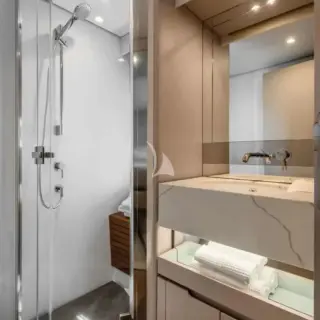 PANGEA - Guest Stateroom - En Suite Bathroom 