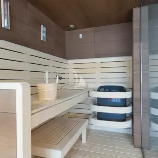 AQUARIUS - Spa on upper deck