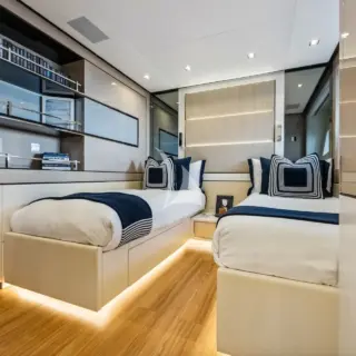 ARTEMIS - Convertible Twin/ double stateroom #1