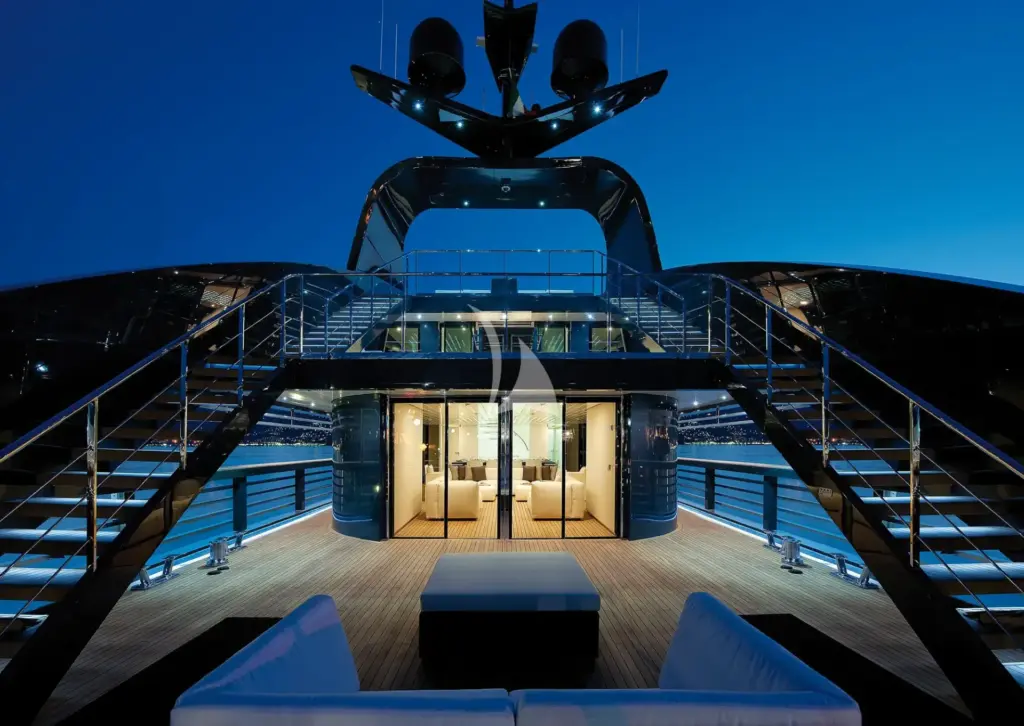 OCEAN PEARL - Night View