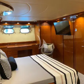 MAGIC SIX - MASTER CABIN