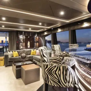 NEXUS - Top deck sky lounge