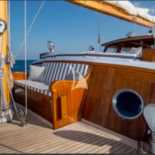 SEA PRINCE - Forward Deck