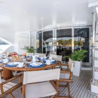 LADY G II - Upper deck Aft