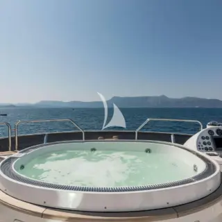 ENDLESS SUMMER - Sundeck