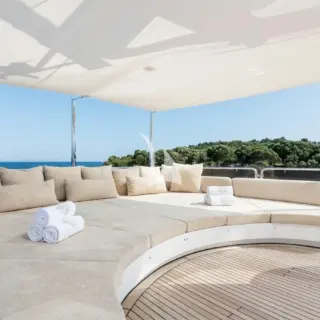 ENDLESS SUMMER - Sundeck