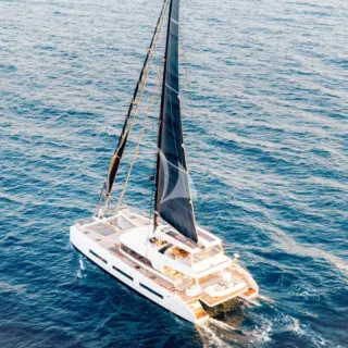 REVA NUI - At sailing