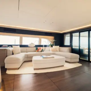 REVA NUI - Spacious salon