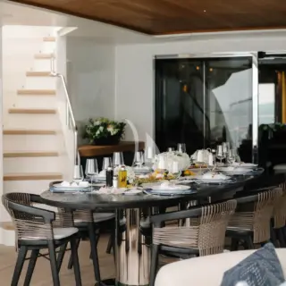 THUNDER - Main Deck Dining