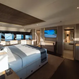 THUNDER - Principal Cabin