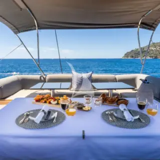 YCH2 - Exterior Dining