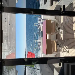 DES AMIS C - Exterior