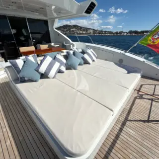 DES AMIS C - Exterior