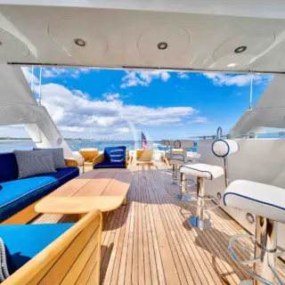 NATURAL 9 - Sun Deck