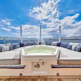 NATURAL 9 - Sun Deck - jacuzzi 