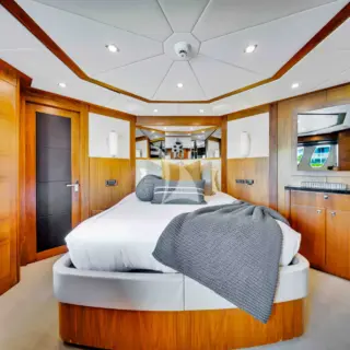 NATURAL 9 - Guest Stateroom
