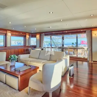 PALATIAL - Image 18