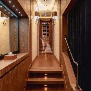 ROYALE X - lower deck 