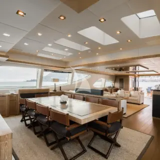 ROYALE X - main saloon 