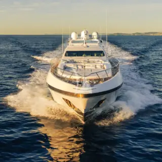 BLUE AZUR - cruising fwd