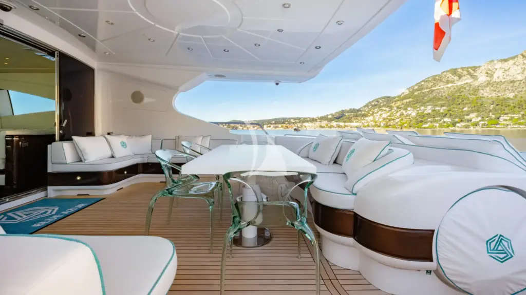 BLUE AZUR - aft deck 2