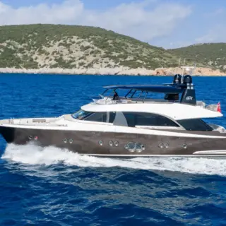 BELLA LUNA - Underway