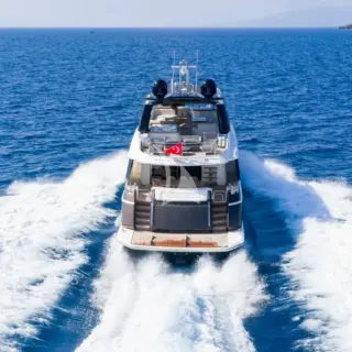 BELLA LUNA - Underway
